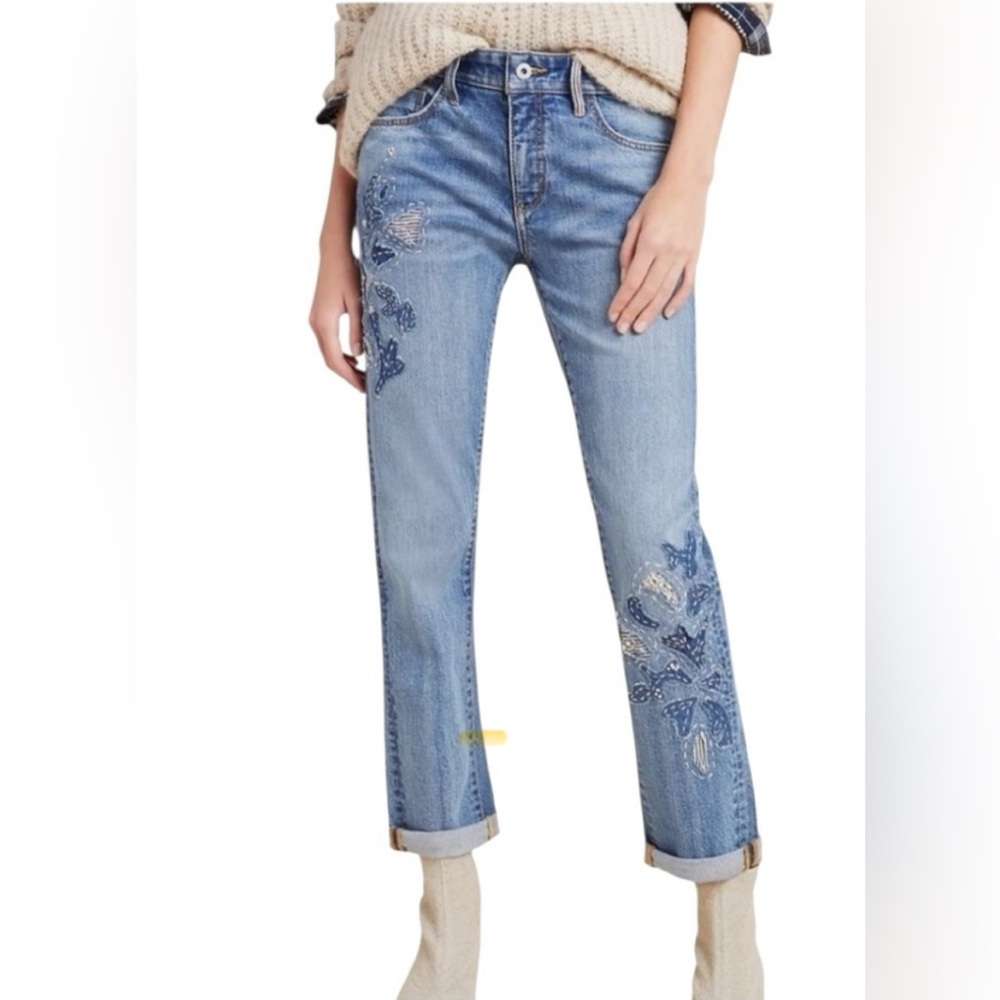 NWT Anthropologie Pilcro Embroidery Slim Boyfriend Jean Size 26